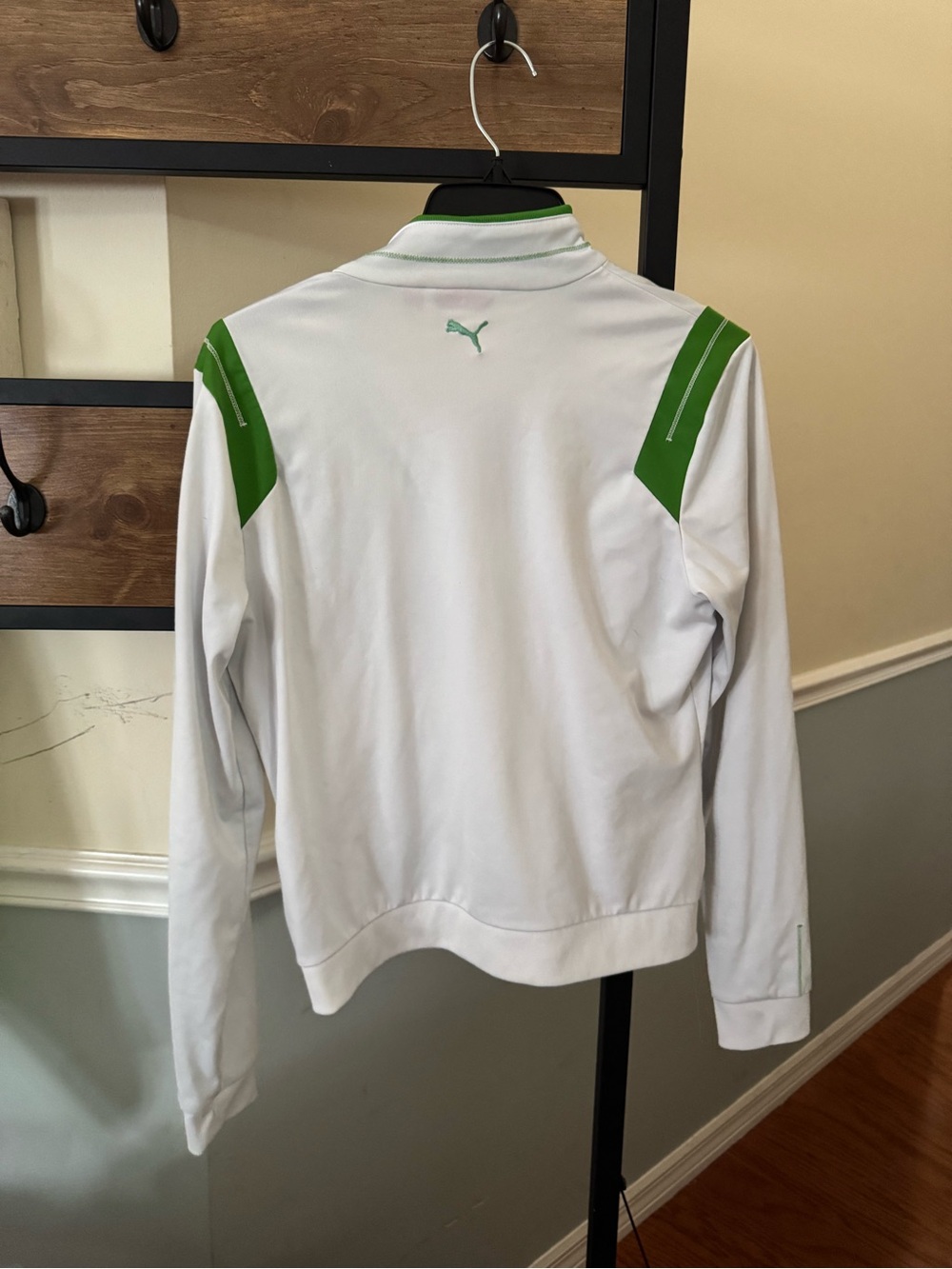 Puma jacket - Picture 2 of 2